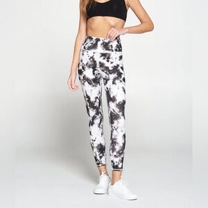 Evolution and Creation The Mia Legging Sz S